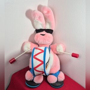 2005 Energizer Bunny Stuffed Plush 21" Flip-Flops, Shades, Drum
